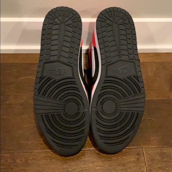 *SOLD ON EBAY* Air Jordan 1 Mid Black Infrared - Picture 4 of 5